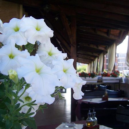 Hotel Luxor Łozenec Zewnętrze zdjęcie
